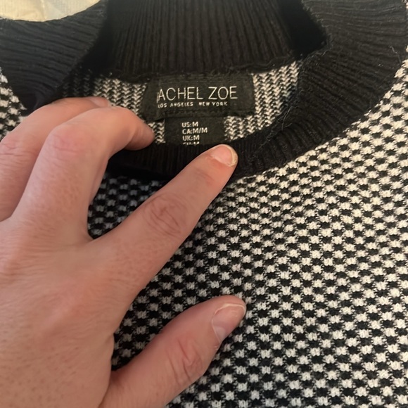 Black and White Sleeveless Women's Top - Picture 2 of 3